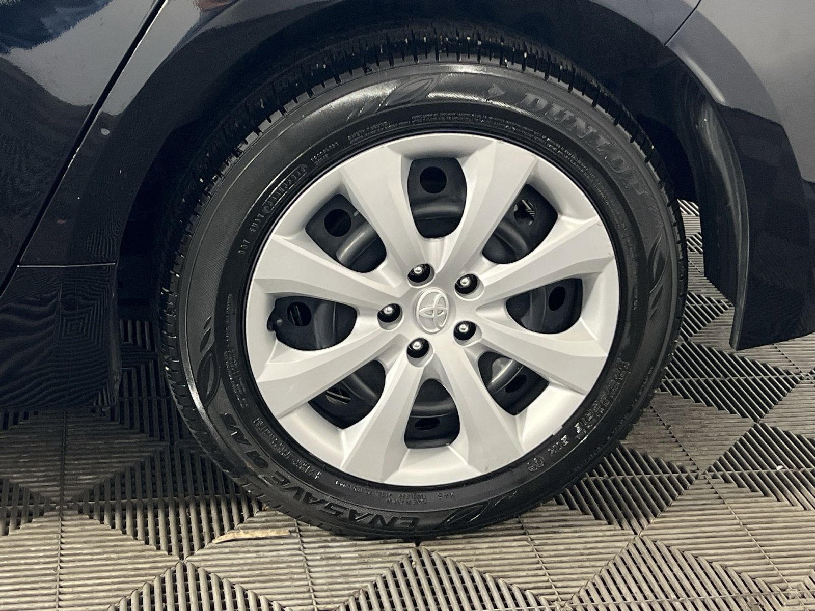 Used 2025 Toyota Corolla LE image 10