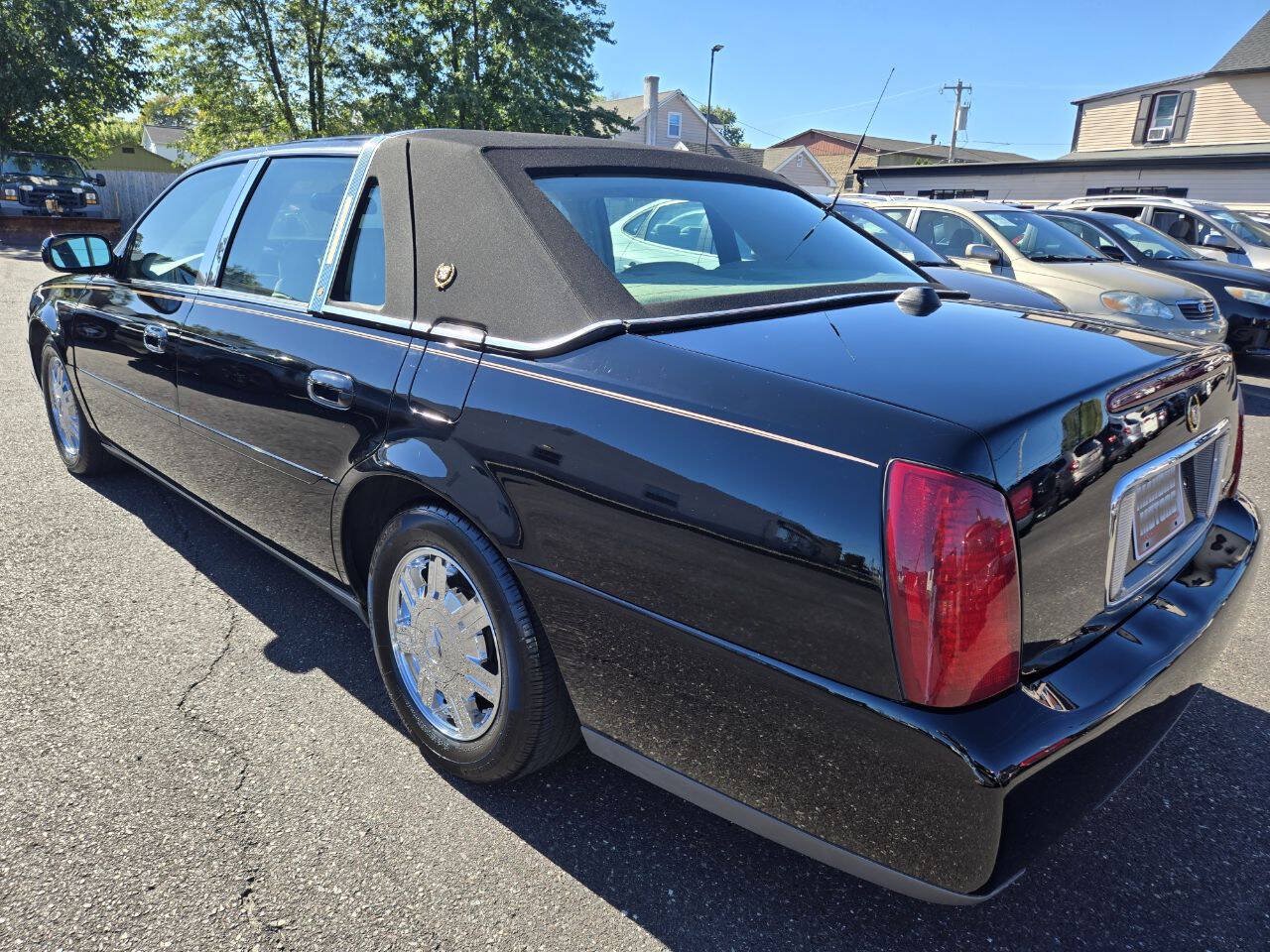Used 2004 Cadillac De Ville w/ Equipment Group FWD image 8