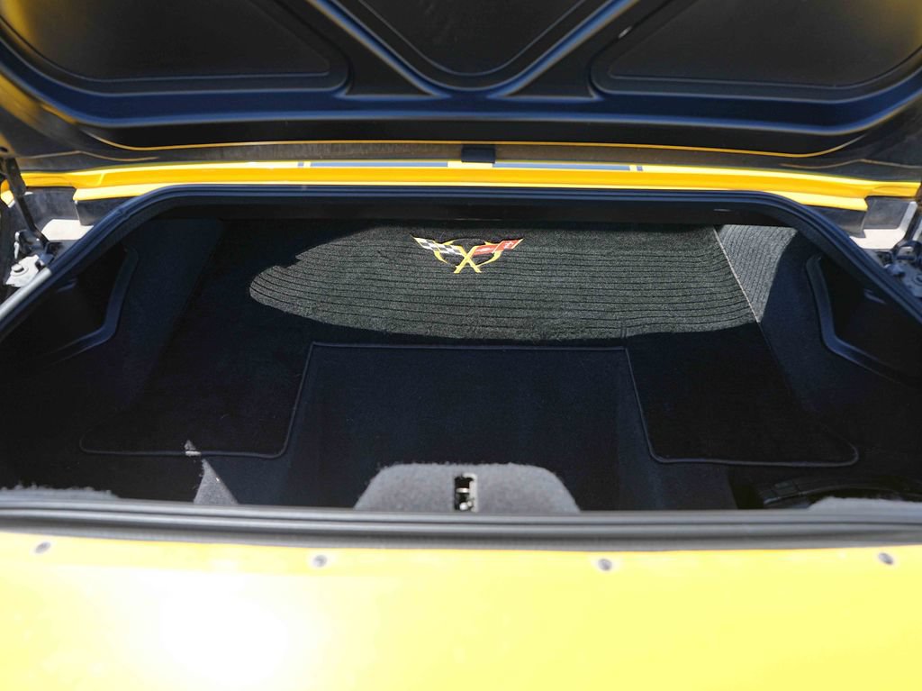 Used 2003 Chevrolet Corvette Z06 w/ Memory Package, 3 Drivers RWD image 16