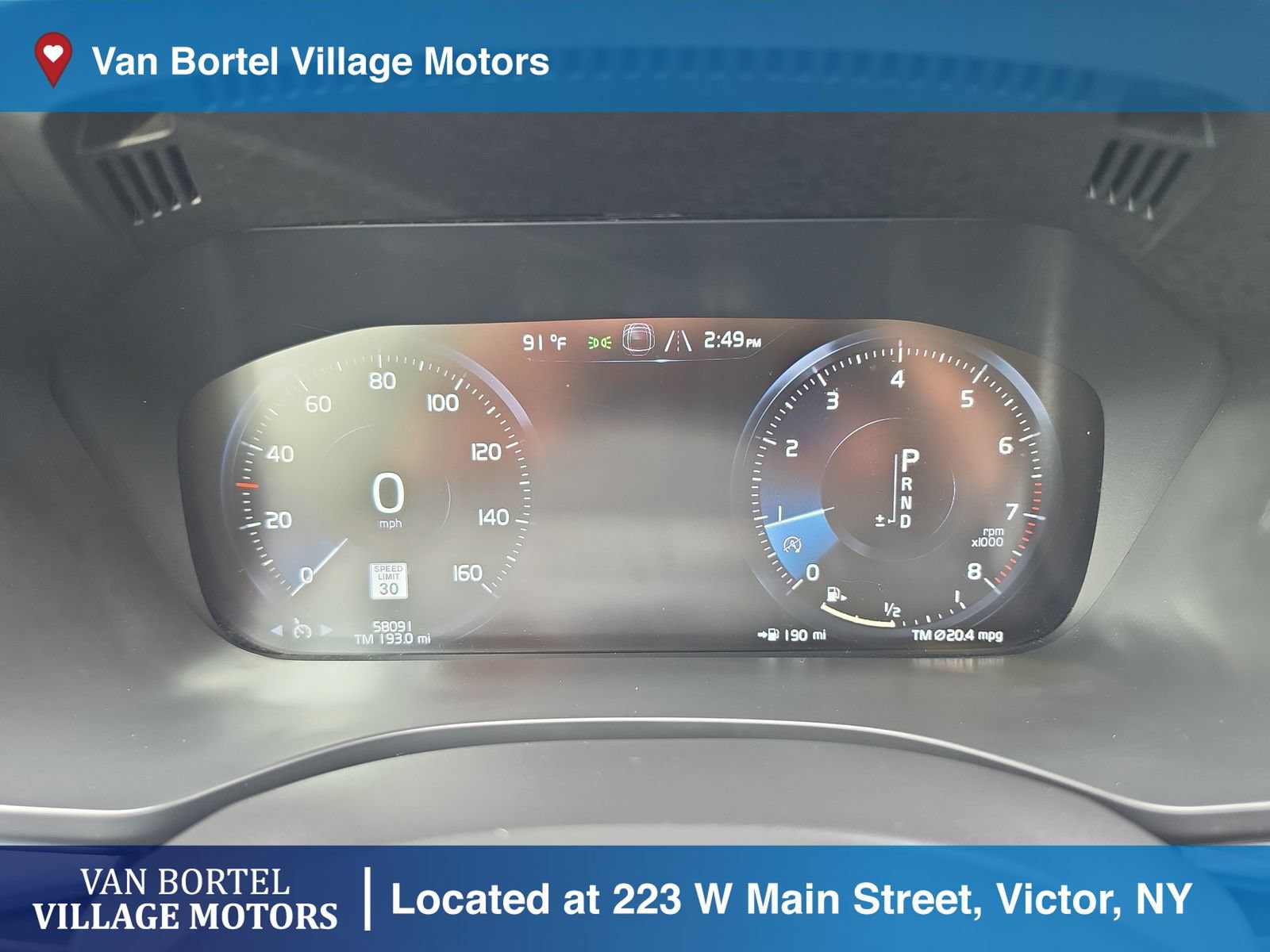 Used 2020 Volvo XC60 T5 Momentum w/ Protection Package Premier AWD/4WD image 16