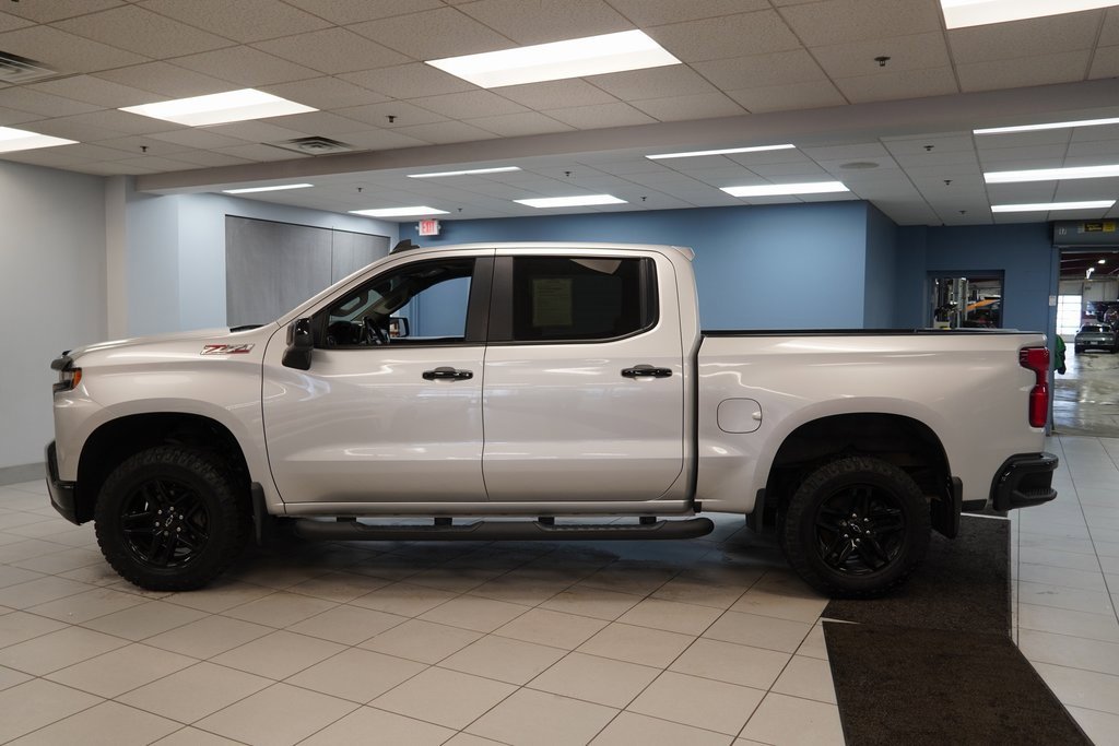 Used 2021 Chevrolet Silverado 1500 LT Trail Boss w/ Convenience Package II image 2
