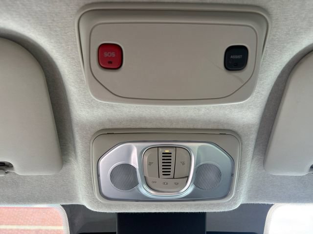 Used 2025 RAM ProMaster 2500 w/ Convenience Group FWD image 19