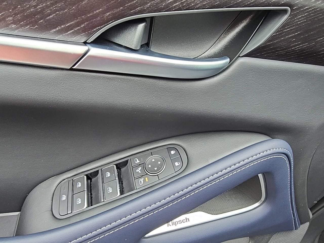New 2026 INFINITI QX60 Sport w/ Dark Cargo Package image 13