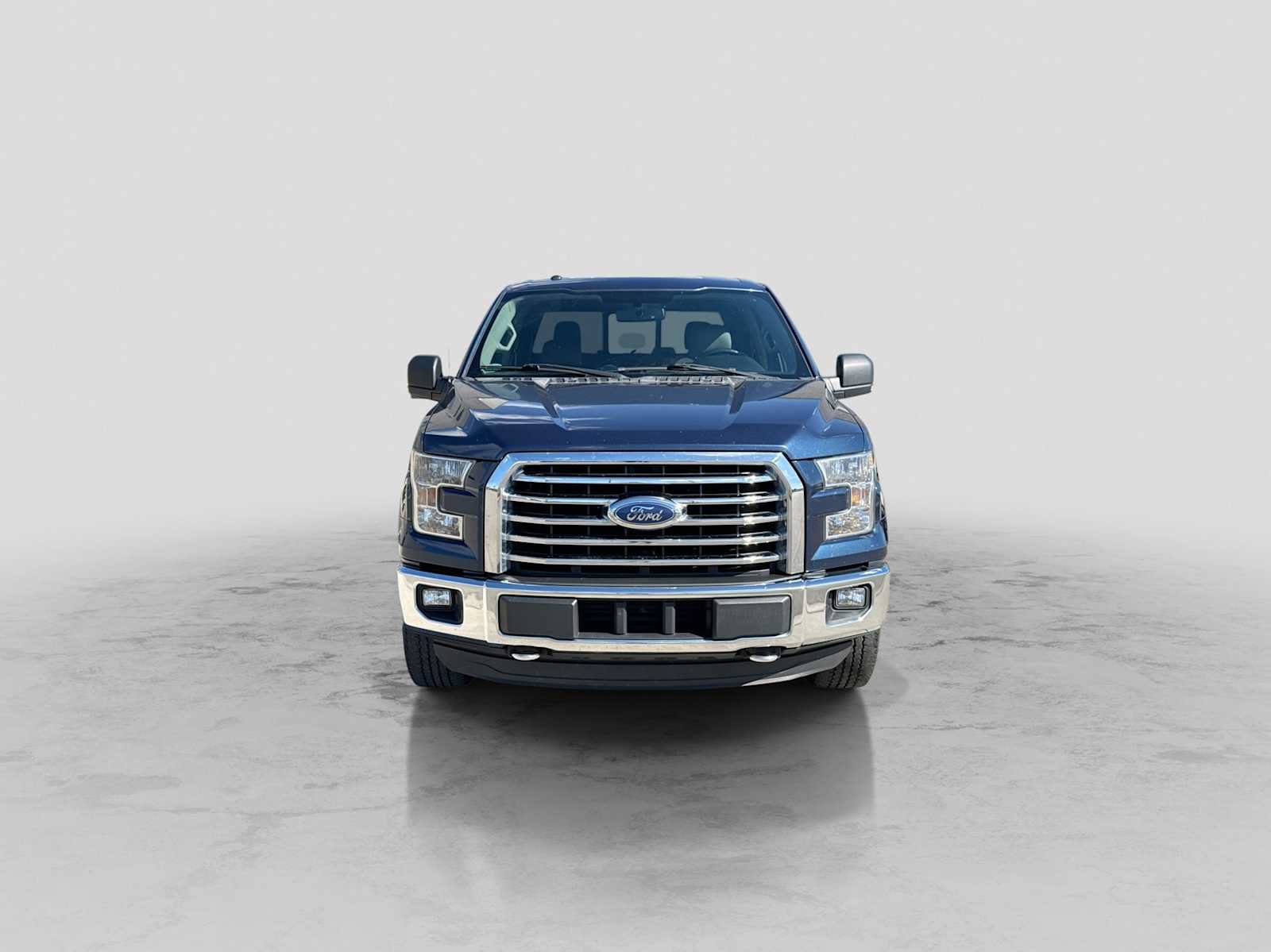 Used 2015 Ford F150 XLT w/ Equipment Group 302A Luxury AWD/4WD image 9