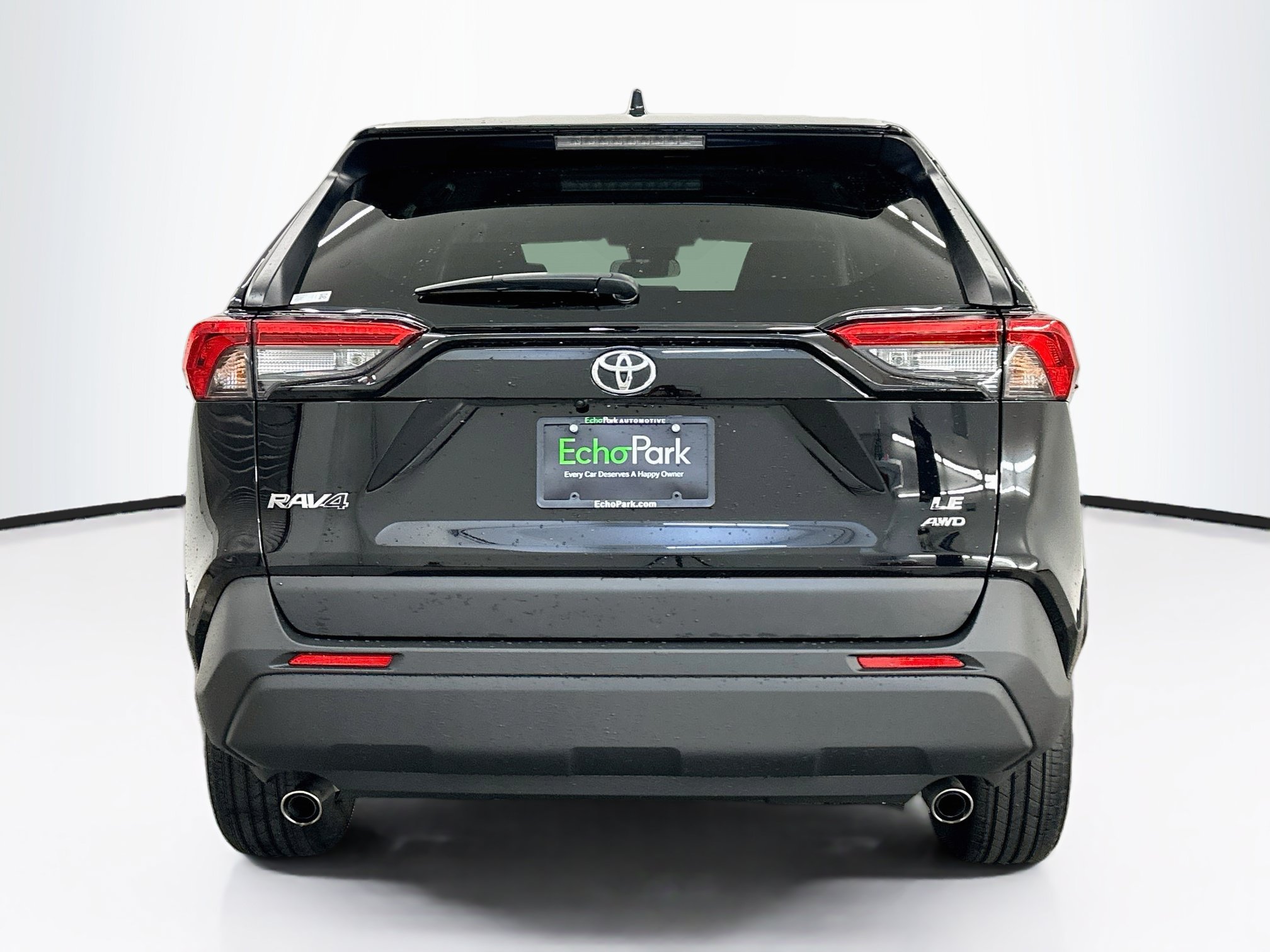 Used 2025 Toyota RAV4 LE AWD/4WD image 7