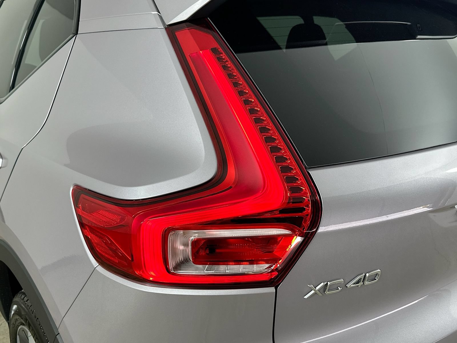 New 2026 Volvo XC40 B5 Core w/ Protection Package Premier AWD/4WD image 12