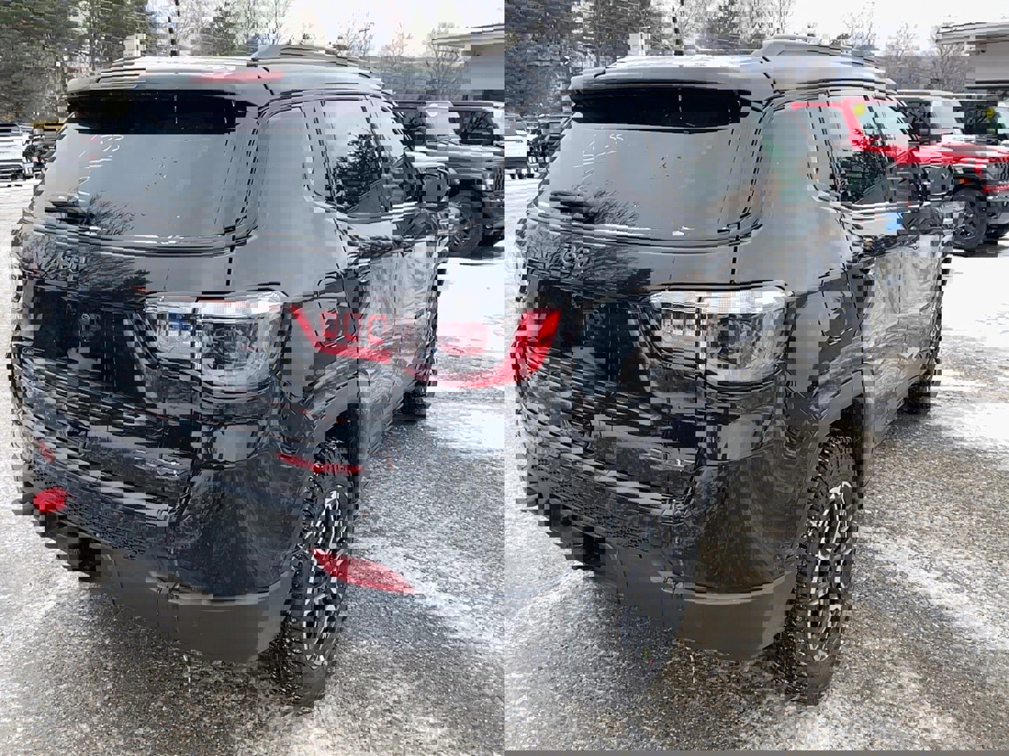 New 2026 Jeep Compass Trailhawk w/ Sun, Sound & Navigation Group image 3