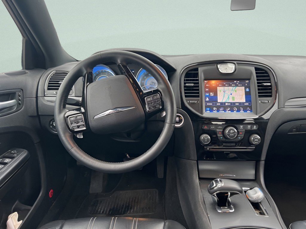 Used 2014 Chrysler 300 S w/ Luxury Group image 18