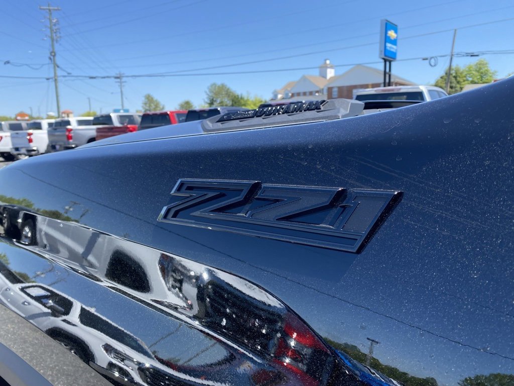 New 2025 Chevrolet Silverado 2500 Custom w/ Custom Value Package image 33