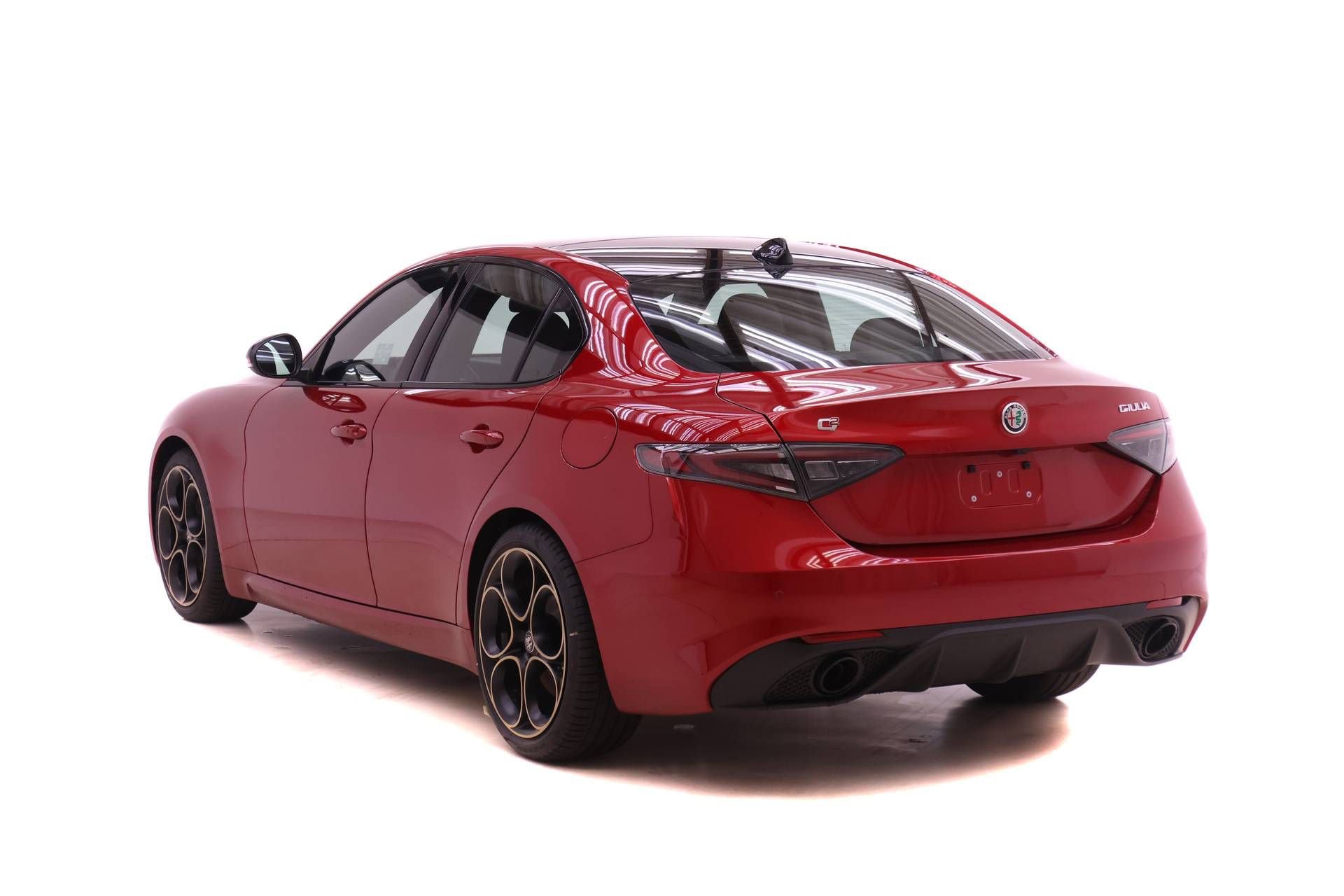 New 2025 Alfa Romeo Giulia w/ Driving Assist Package image 5