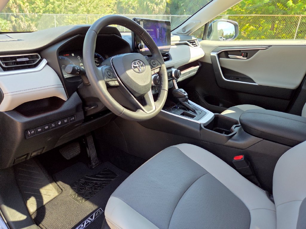 Certified 2023 Toyota RAV4 Limited FWD image 26