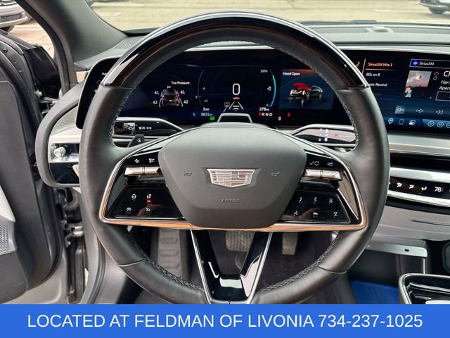 Used 2024 Cadillac Lyriq Luxury image 11