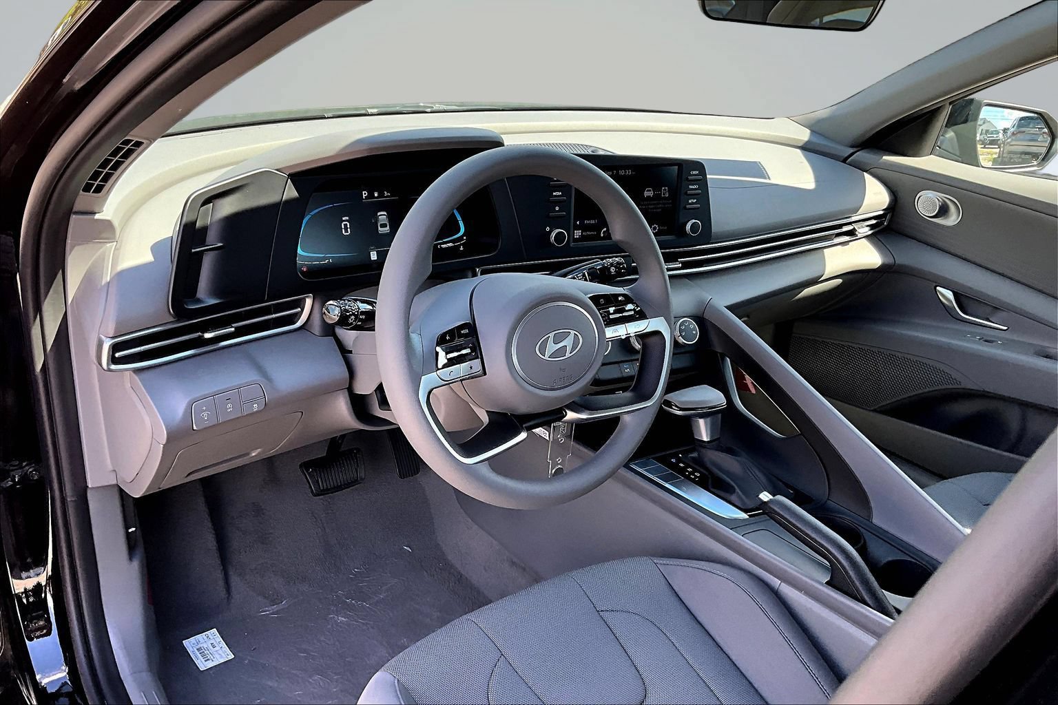 New 2026 Hyundai Elantra SE FWD image 7