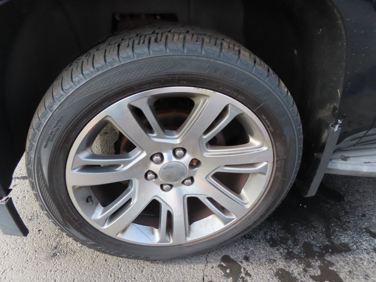 Used 2015 Chevrolet Tahoe LT AWD/4WD image 7