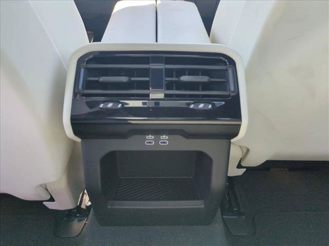 Certified 2026 BMW i5 eDrive40 w/ M Sport Package RWD image 18