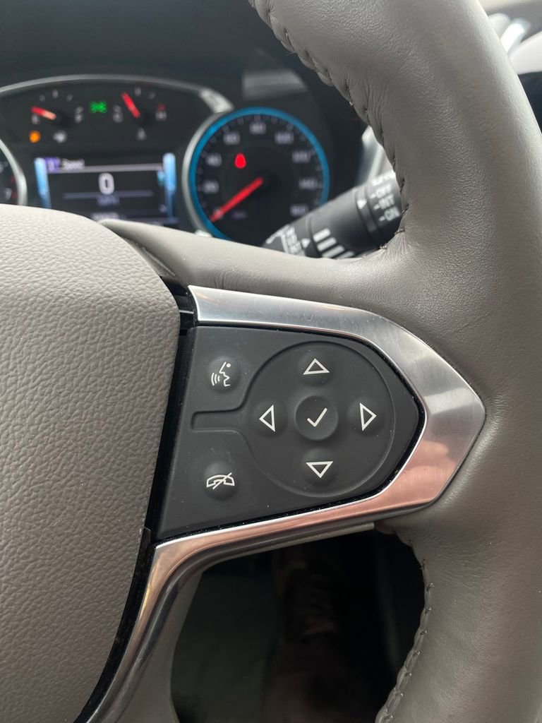 Used 2018 Chevrolet Traverse Premier image 16