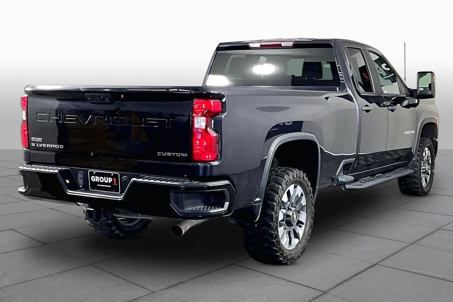 Used 2024 Chevrolet Silverado 2500 Custom w/ Custom Convenience Package AWD/4WD image 11