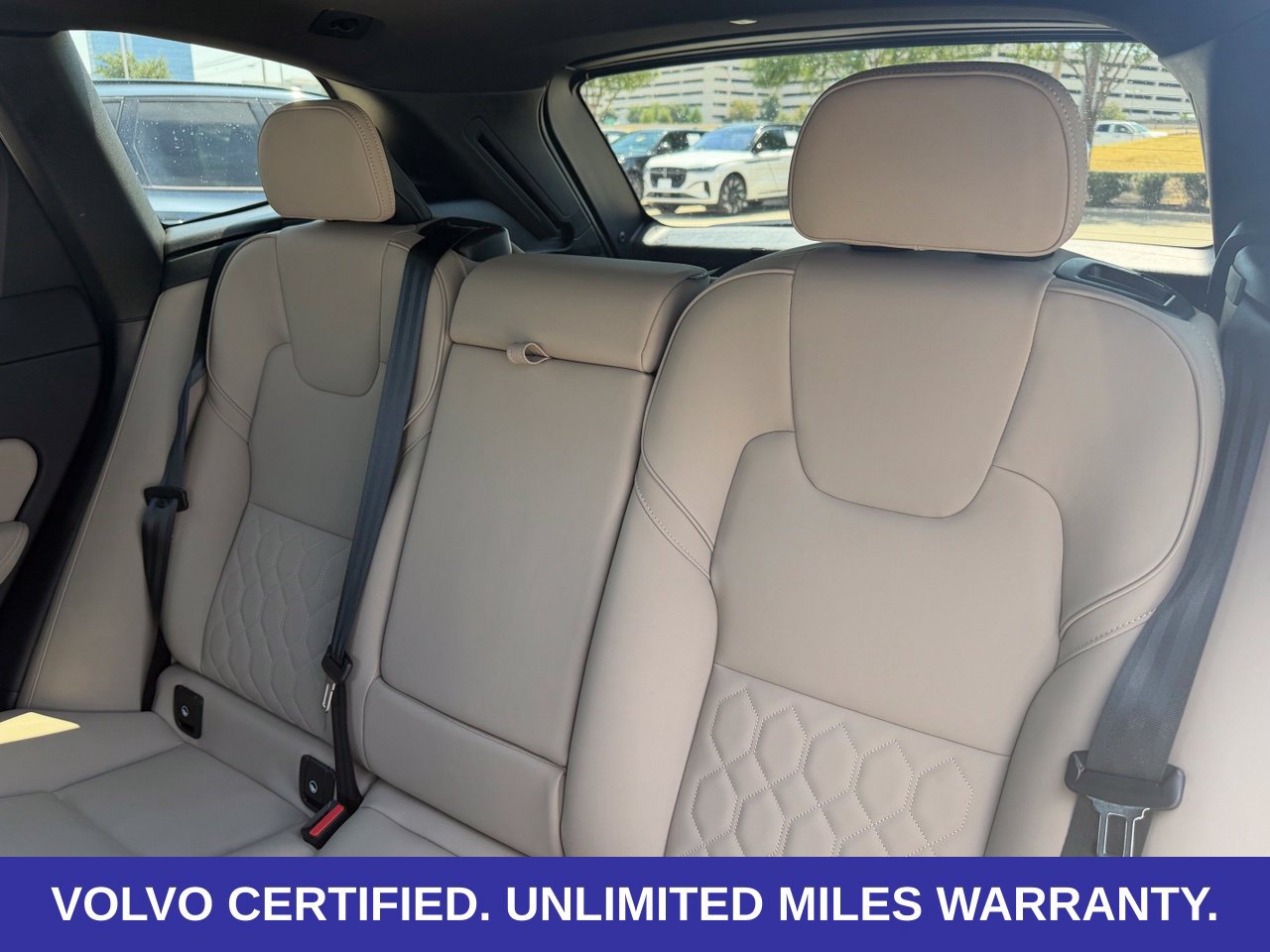 Certified 2026 Volvo XC60 B5 Plus AWD/4WD image 33