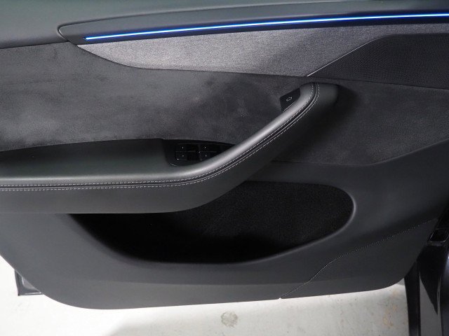 Used 2026 Tesla Model Y Long Range AWD/4WD image 65