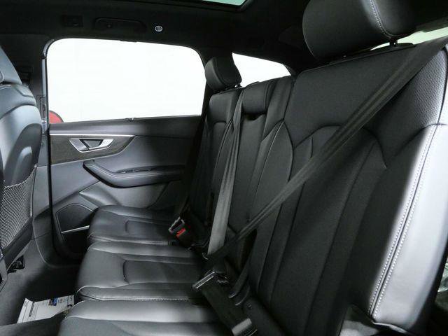 New 2026 Audi Q7 3.0T Prestige image 15