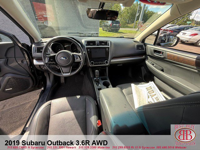 Used 2019 Subaru Outback 3.6R Limited AWD/4WD image 14