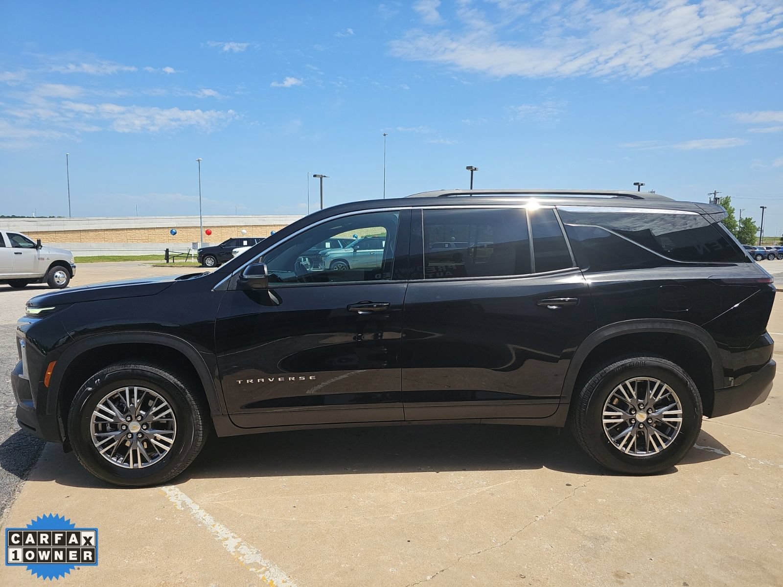 Used 2026 Chevrolet Traverse LT AWD/4WD image 7