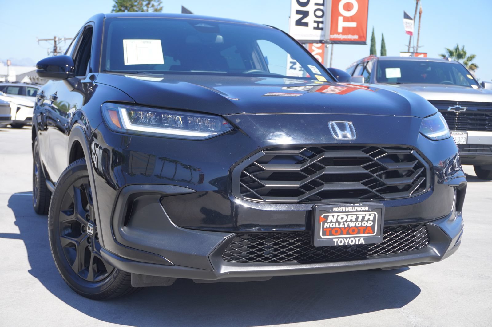 Used 2023 Honda HR-V Sport image 2