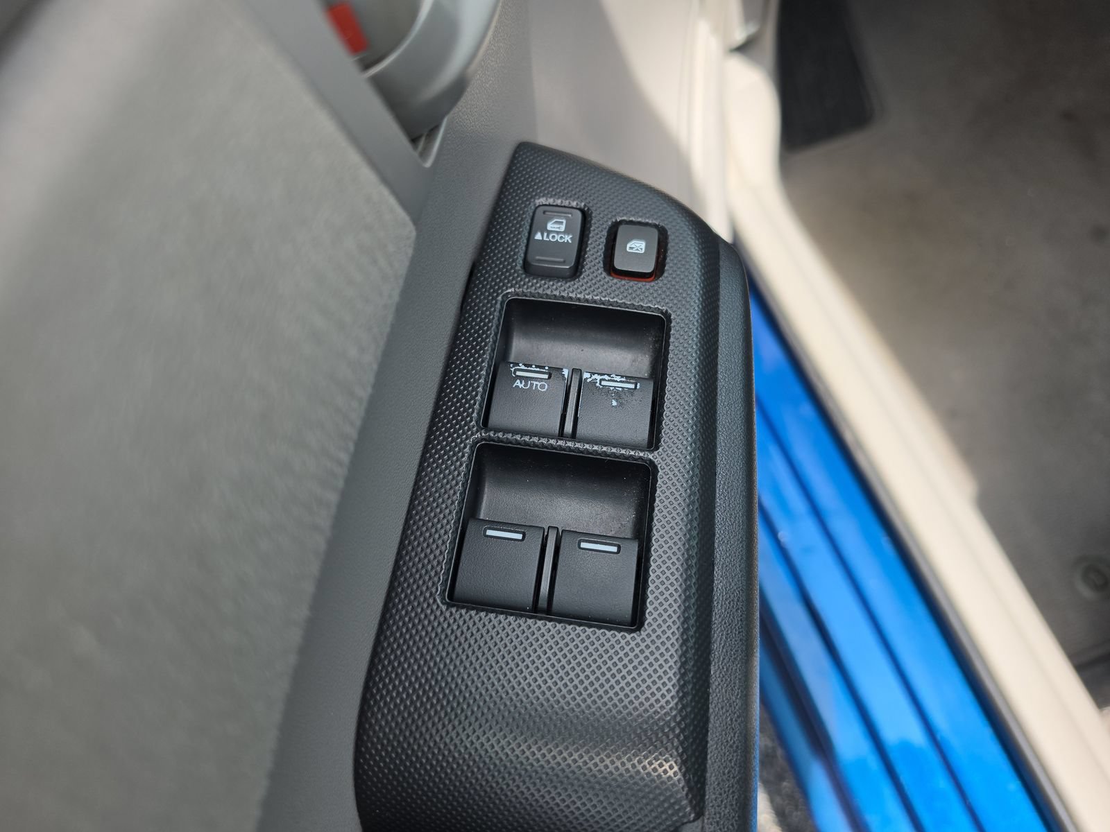 Used 2011 Honda Insight EX image 13