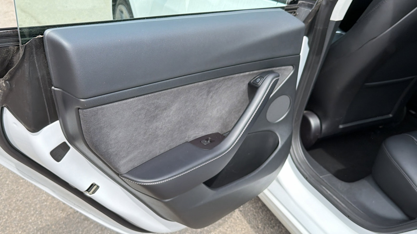 Used 2023 Tesla Model 3 Standard Range RWD image 23