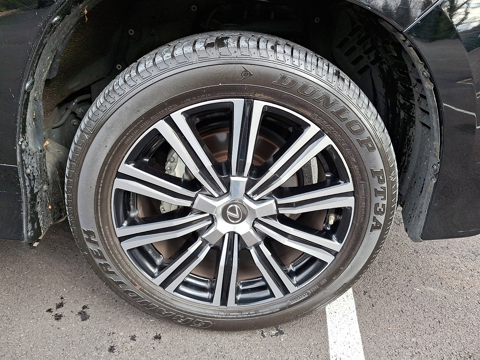 Certified 2020 Lexus LX 570 4WD w/ 3rd Row & Luxury Pkg image 8