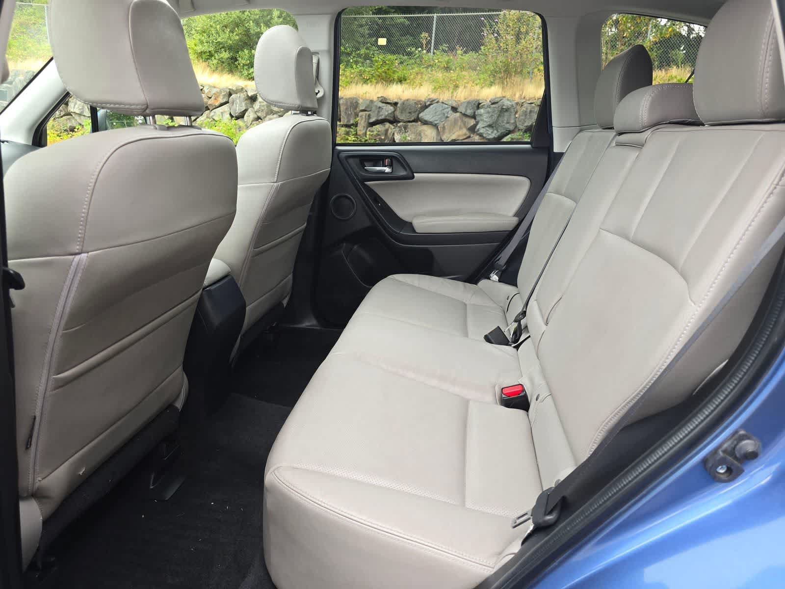 Used 2015 Subaru Forester 2.5i Touring AWD/4WD image 22