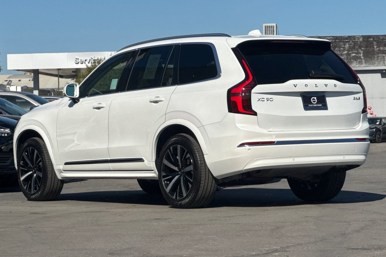 Certified 2025 Volvo XC90 B6 Core w/ Climate Package image 6