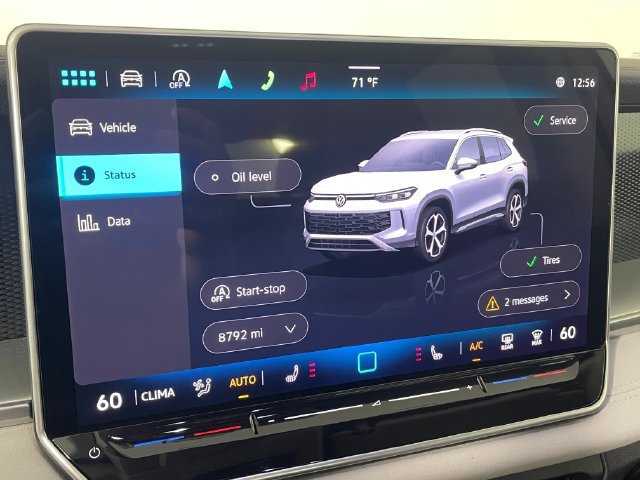 Used 2025 Volkswagen Tiguan SE FWD image 8