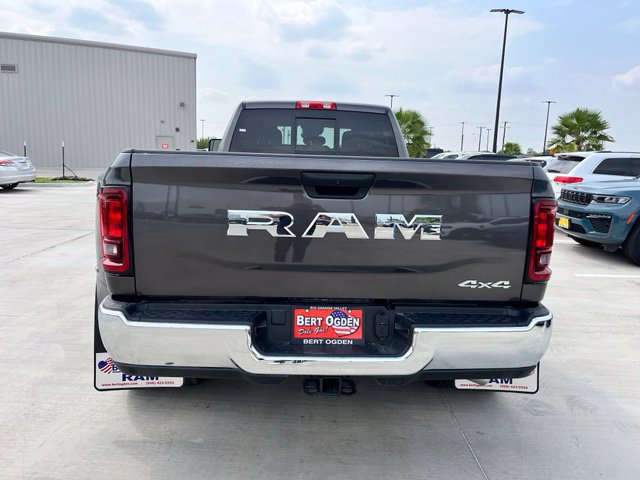 New 2027 RAM 3500 Tradesman AWD/4WD image 6