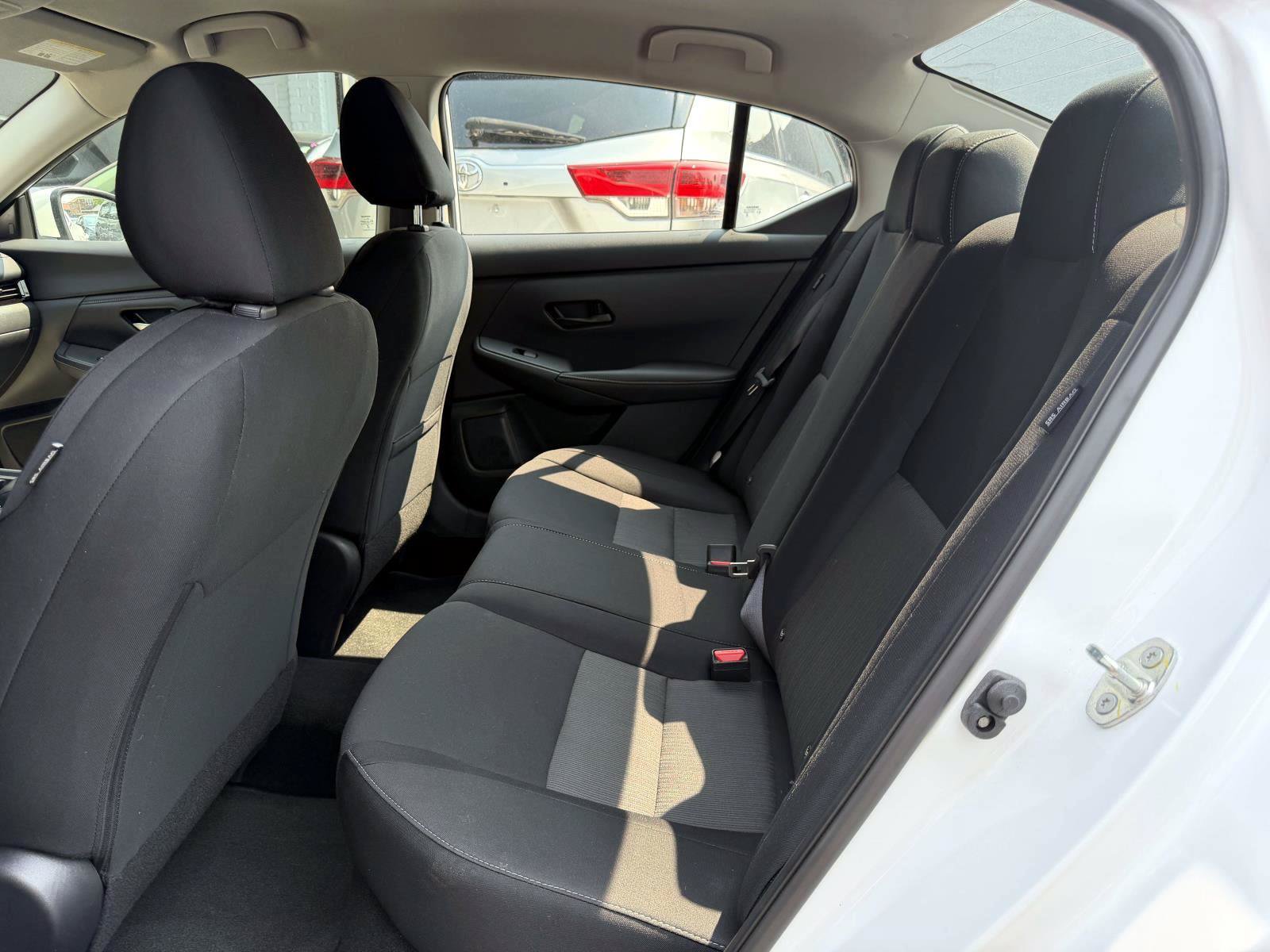 Used 2024 Nissan Sentra SV FWD image 12