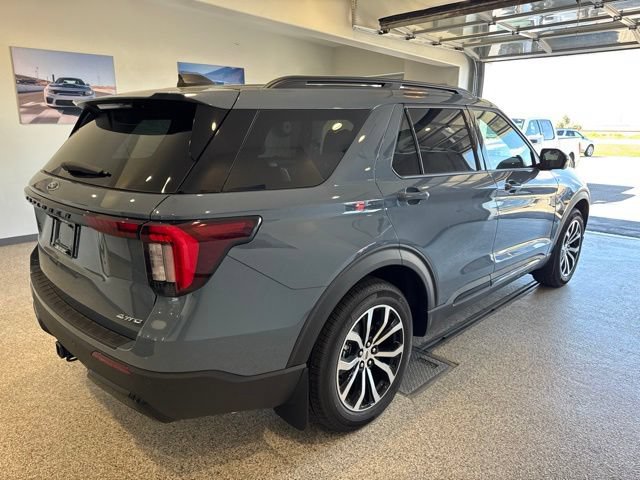 New 2026 Ford Explorer ST-Line AWD/4WD image 2