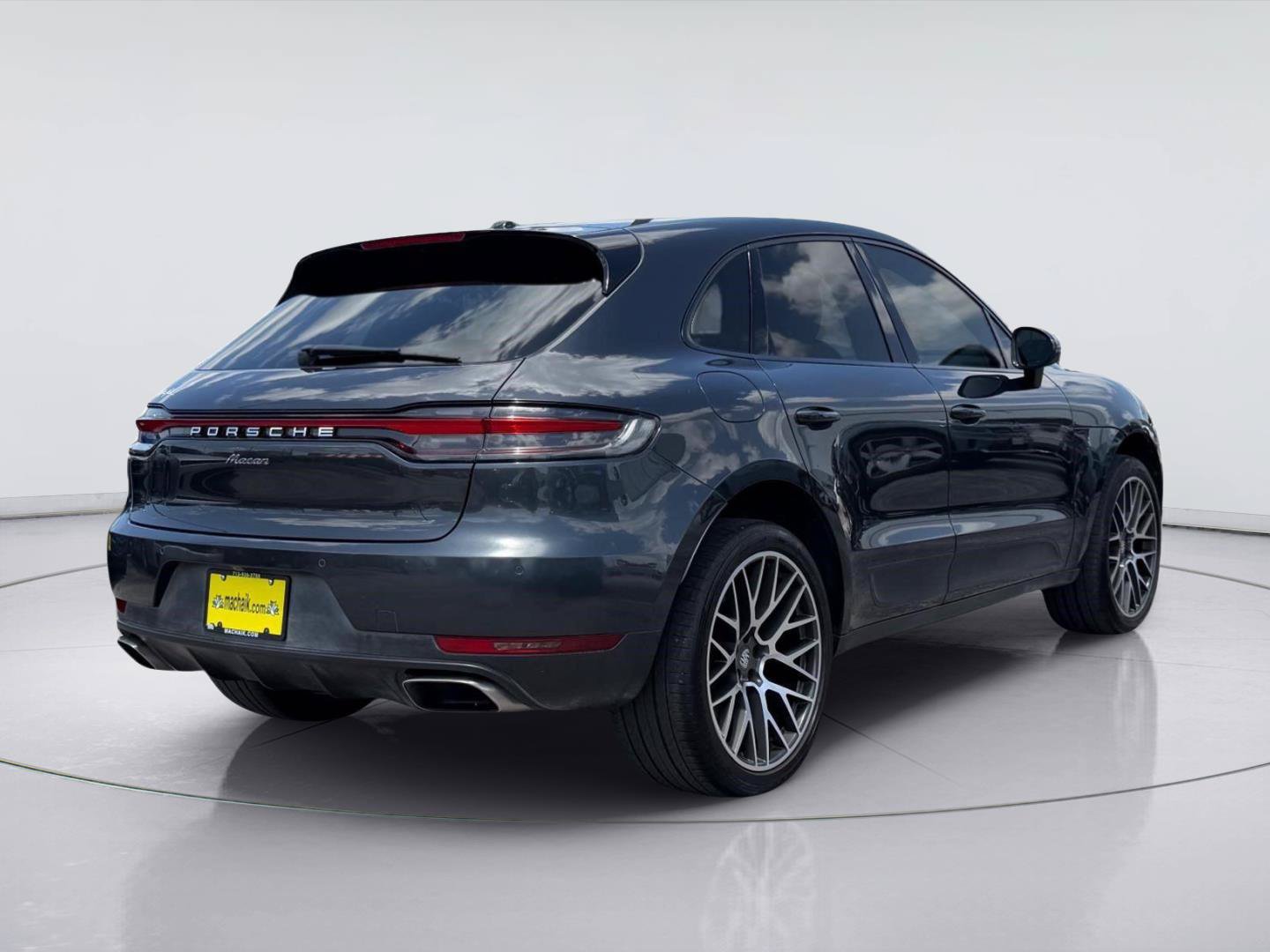 Used 2019 Porsche Macan AWD/4WD image 7