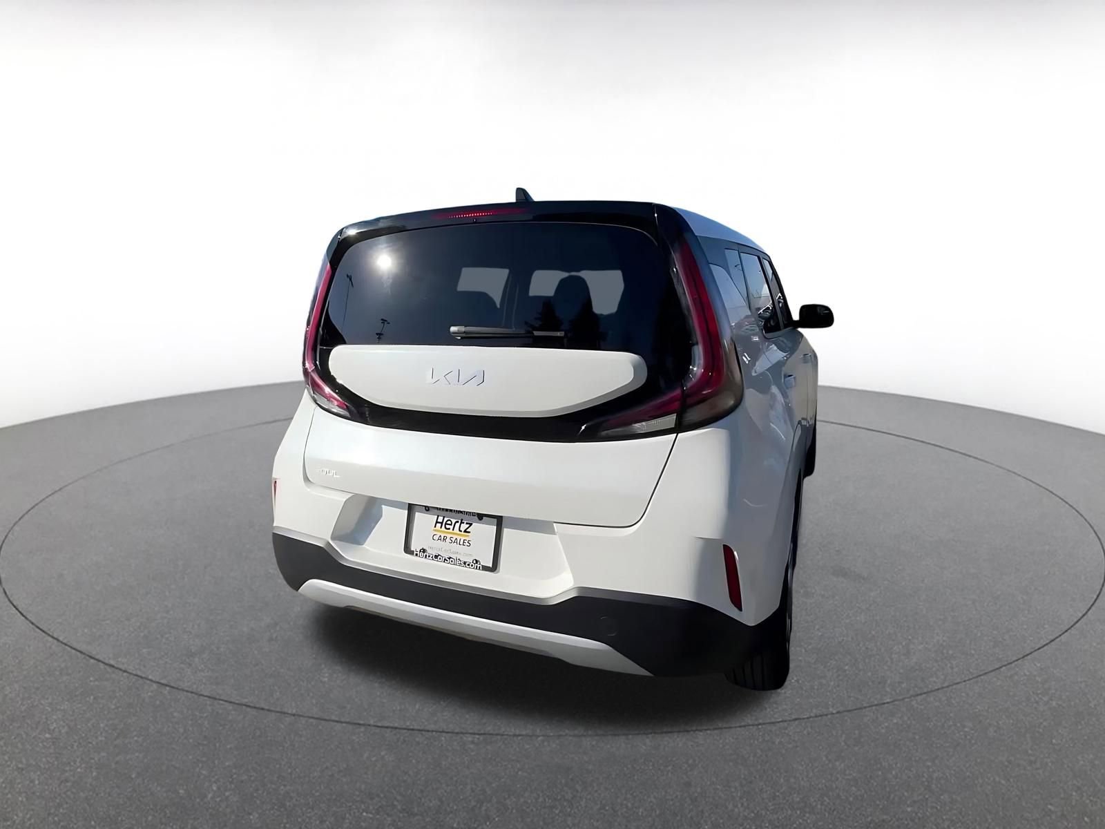 Used 2025 Kia Soul LX w/ LX Technology Package image 15