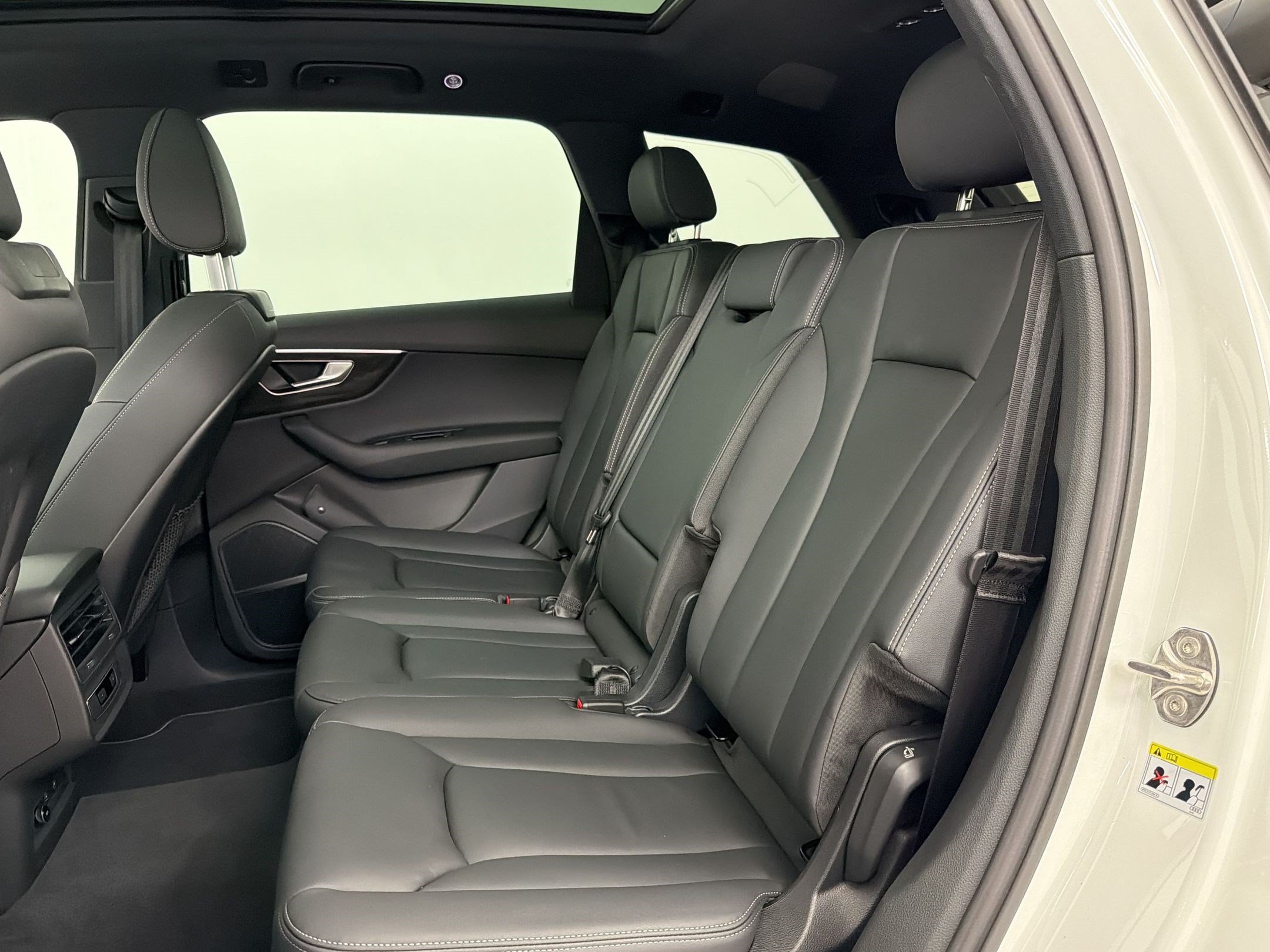 Certified 2026 Audi Q7 3.0T Premium w/ Convenience Plus Package AWD/4WD image 26