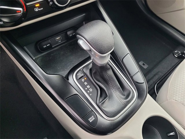 Used 2023 Kia Soul LX w/ LX Technology Package image 16