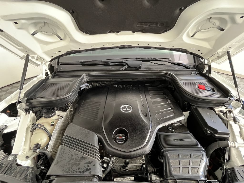 Used 2023 Mercedes-Benz GLS 450 4MATIC image 17