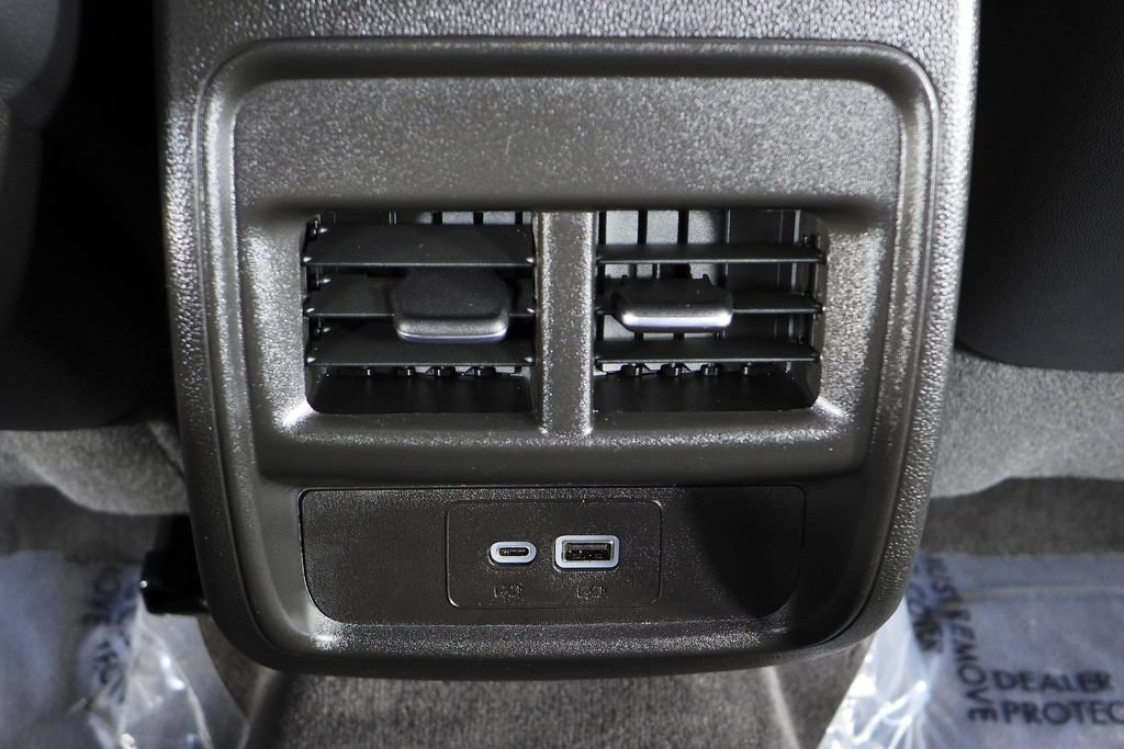 Used 2025 Cadillac XT4 Premium Luxury FWD image 24