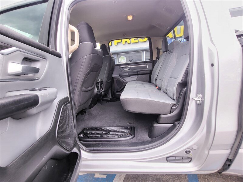 Used 2019 RAM 1500 Big Horn AWD/4WD image 14