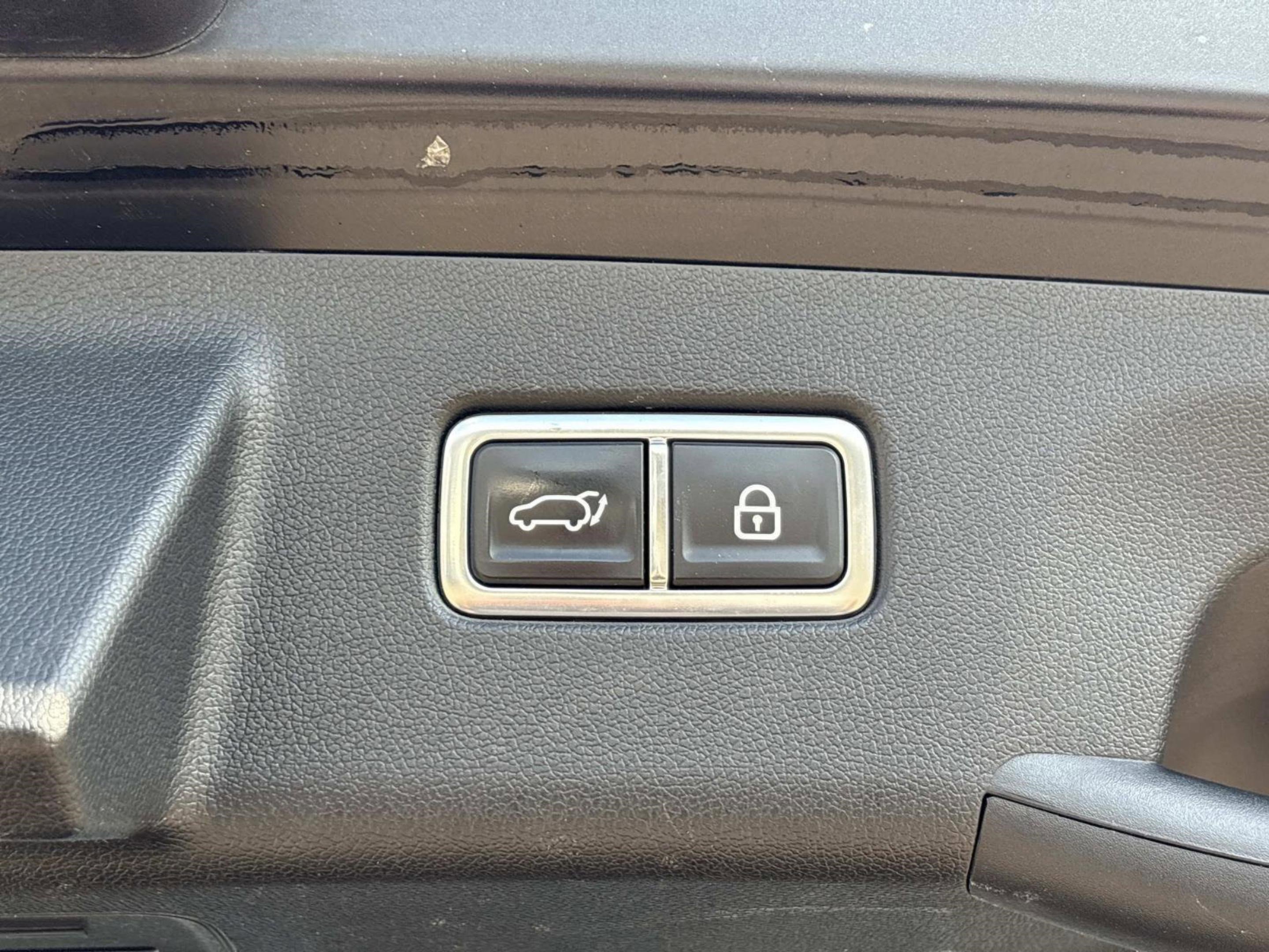 Used 2022 Kia Sorento SX image 13