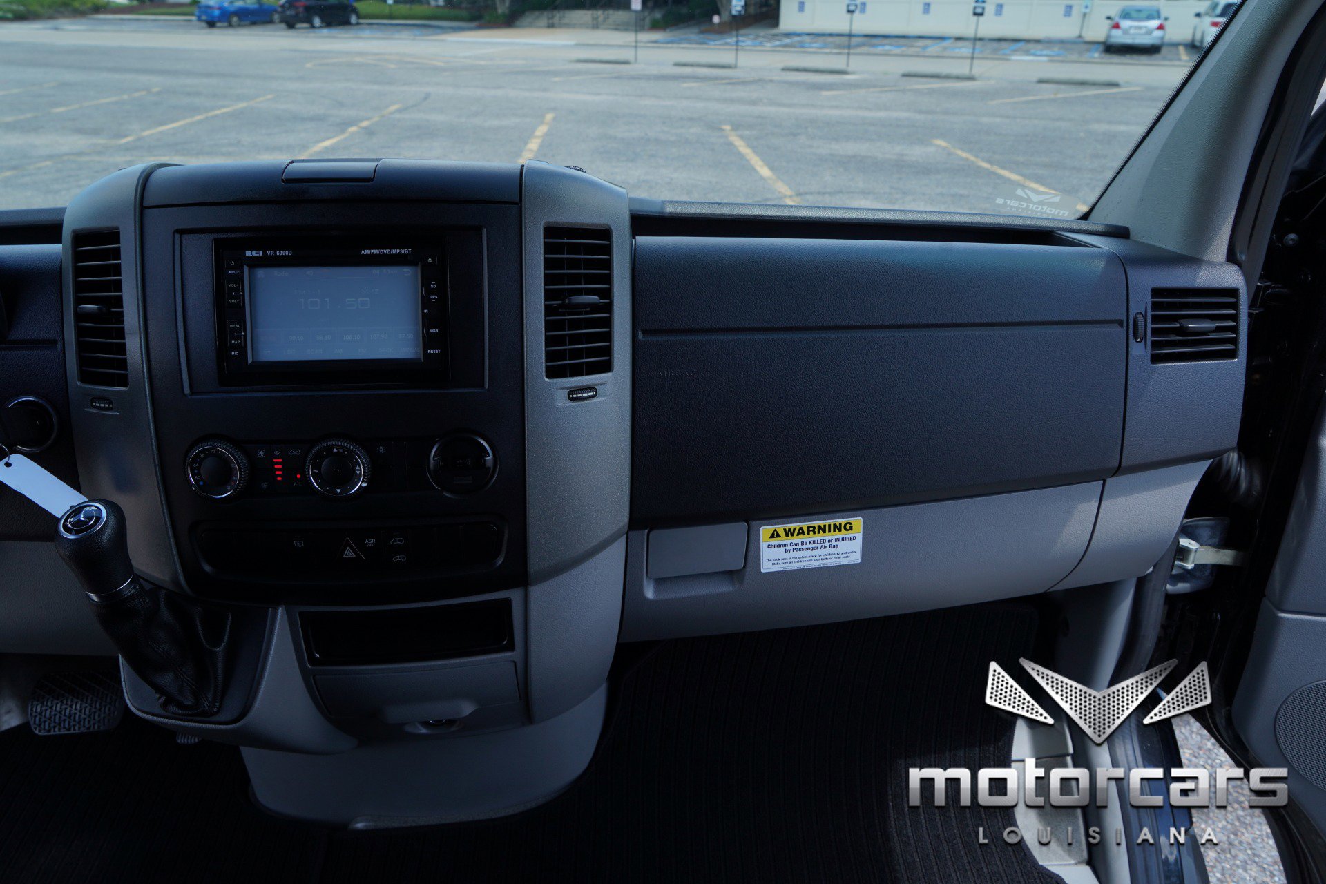 Used 2015 Mercedes-Benz Sprinter 3500 image 32
