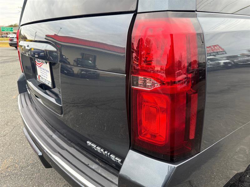 Used 2019 Chevrolet Suburban Premier image 11