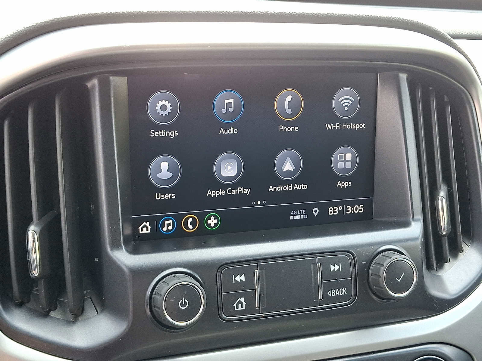 Used 2019 Chevrolet Colorado LT w/ Colorado RST Special Edition image 16