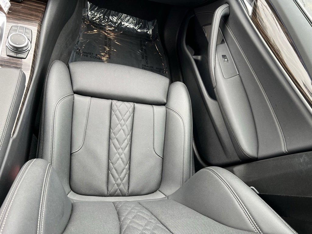 Used 2022 BMW 540i xDrive w/ Premium Package image 39