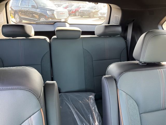 New 2026 GMC Acadia AT4 w/ Luxury Package image 22