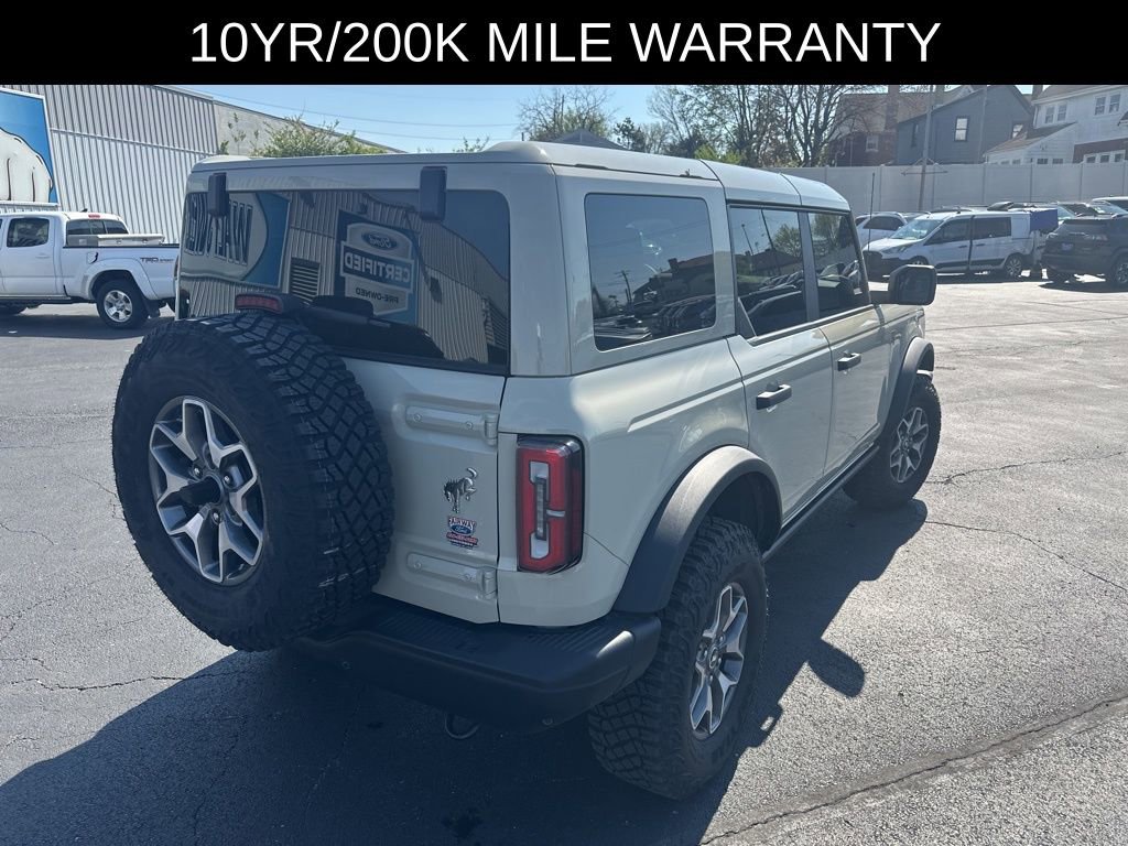Used 2025 Ford Bronco Badlands image 3